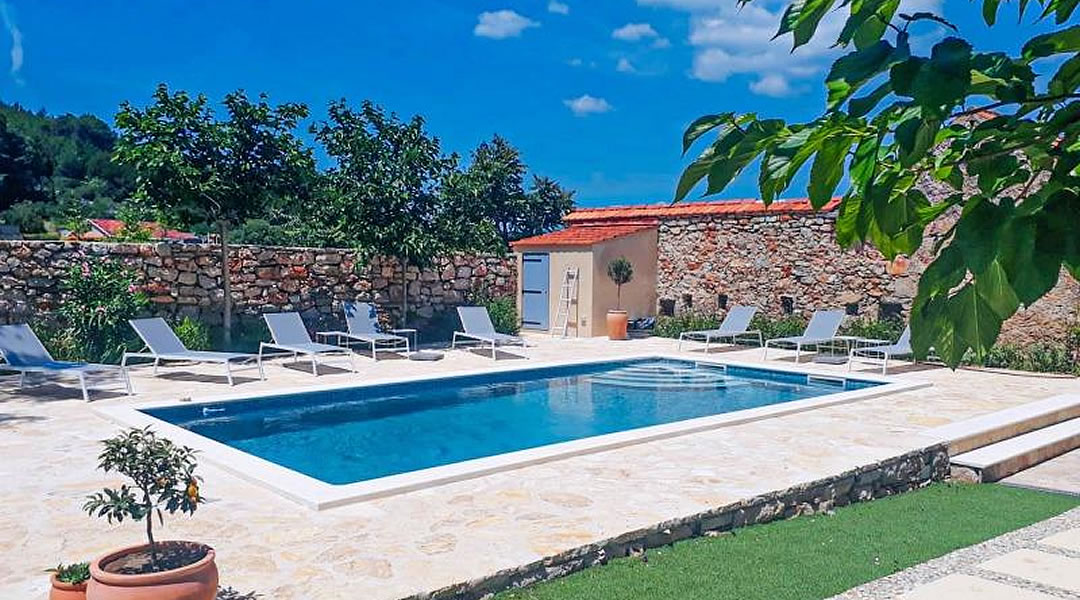 Additional Services When Renting a Villa